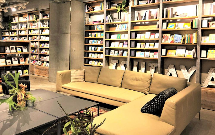 TSUTAYA 田町駅前店
