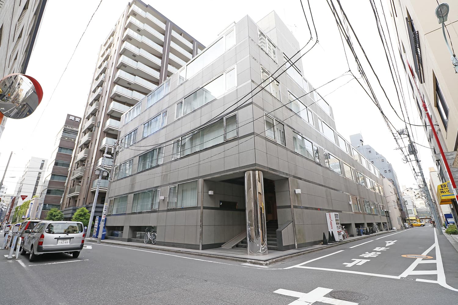 THE HUB 日本橋人形町