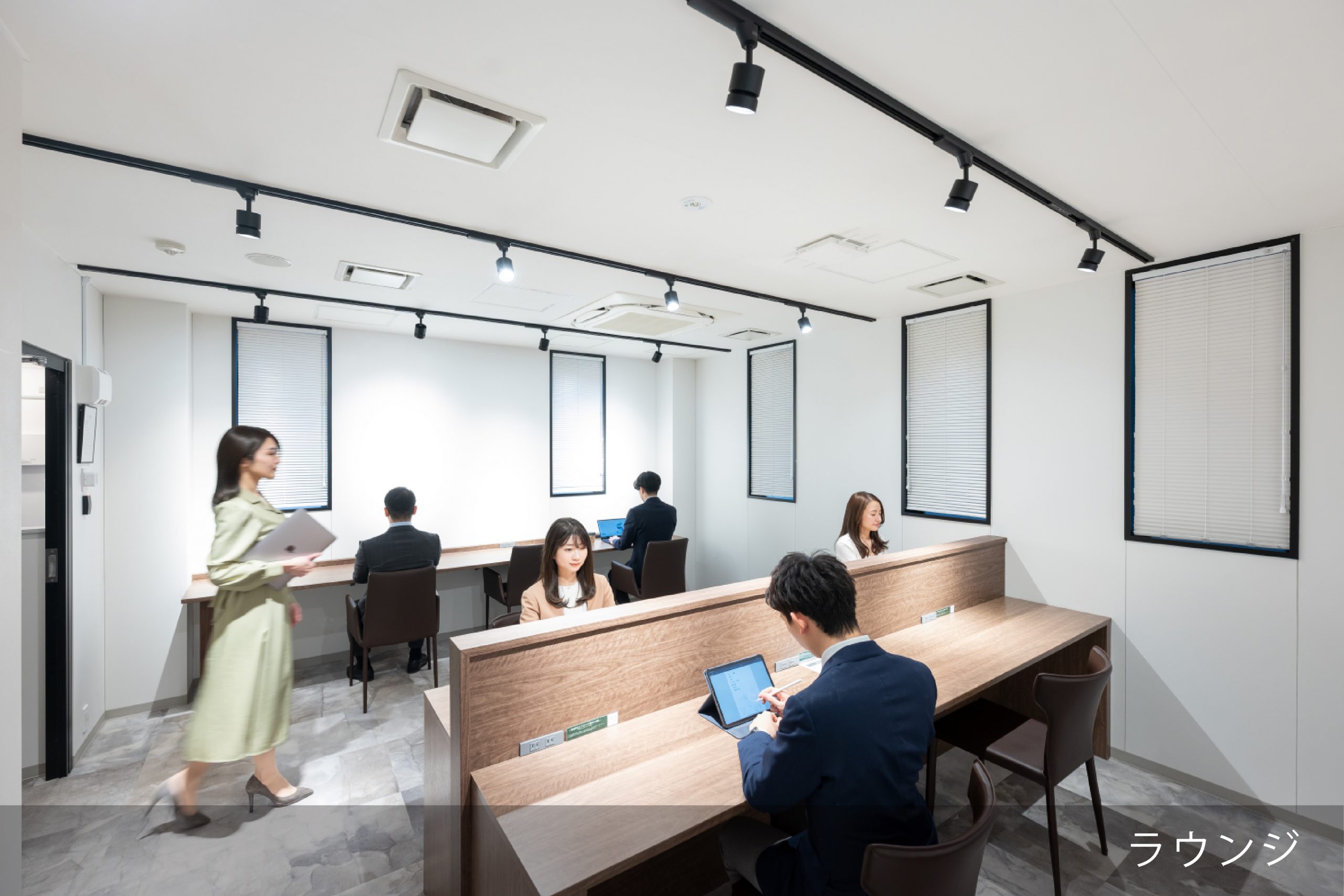 THE HUB 田町