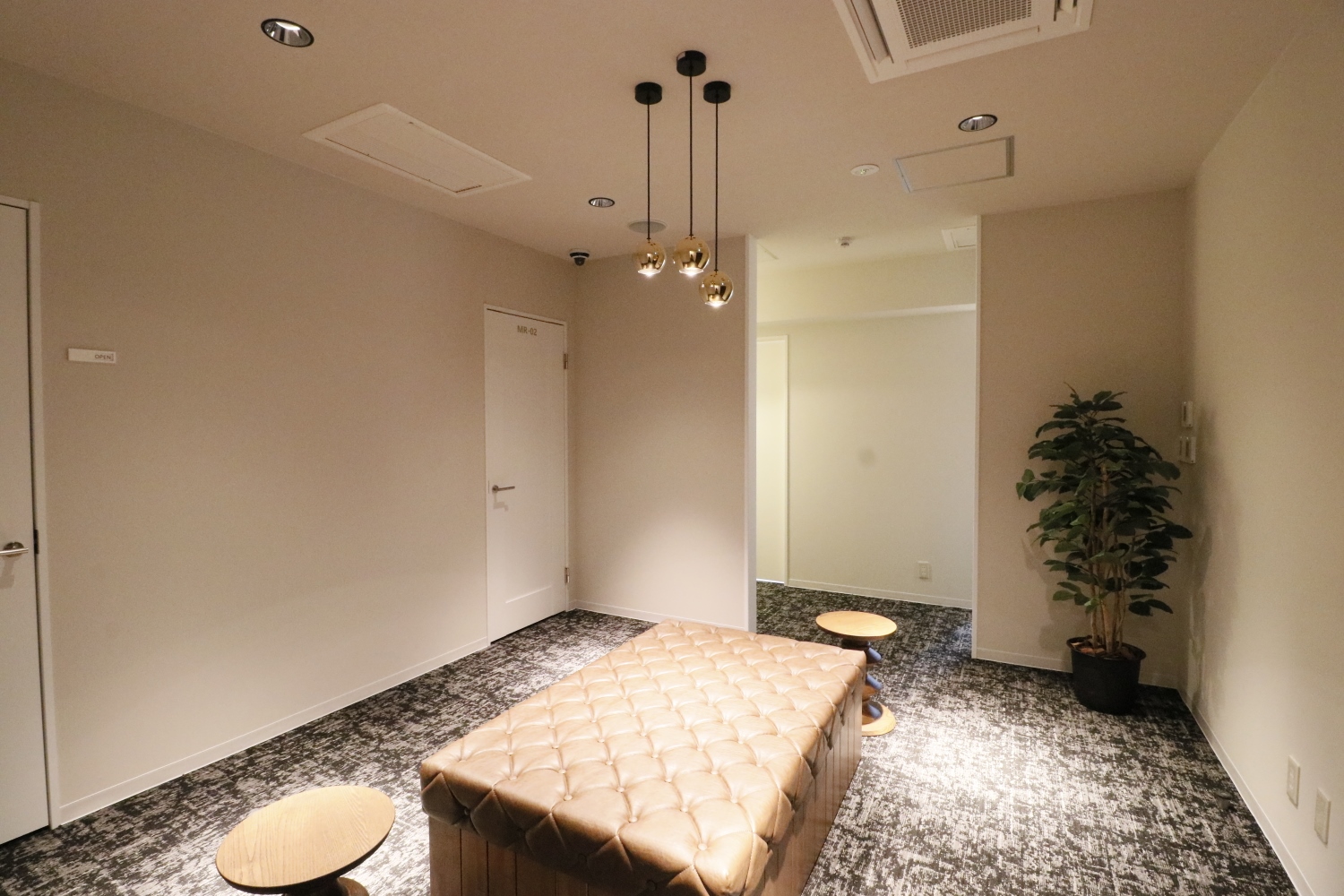 THE HUB横浜桜木町
