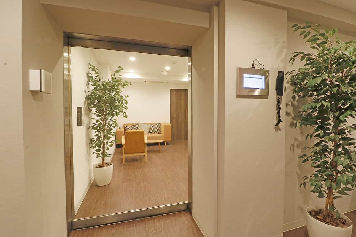 THE OFFICE 池袋東