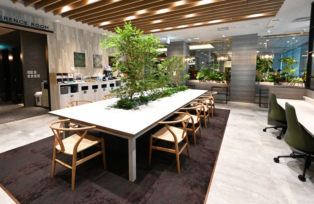 H¹T Lab powered by Point0（新宿野村ビル）