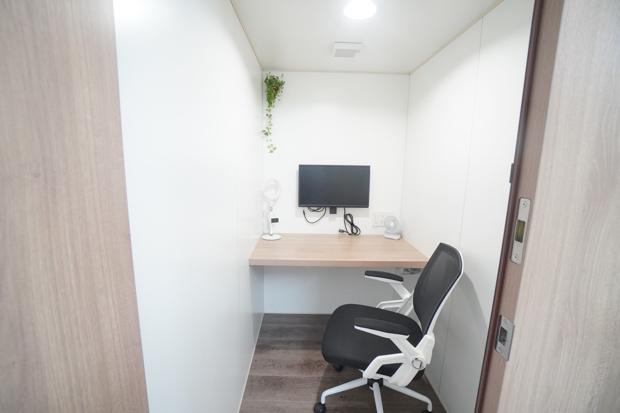 RemoteworkBOX  PaO Work 新宿