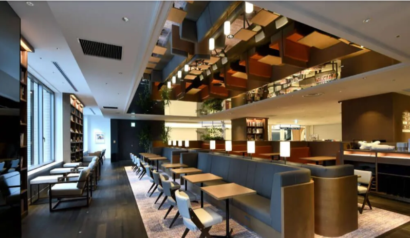 TSUTAYA BOOKSTORE MARUNOUCHI