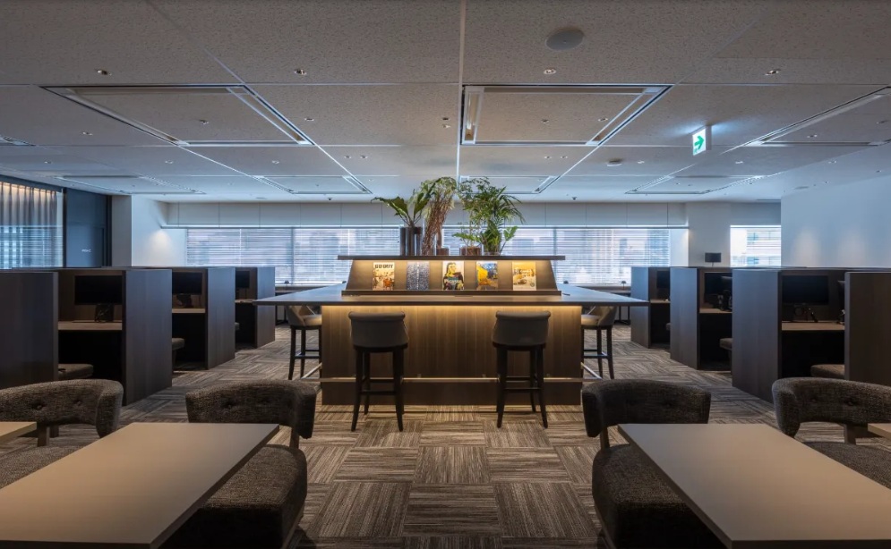 SHARE LOUNGE 晴海トリトン with H¹T