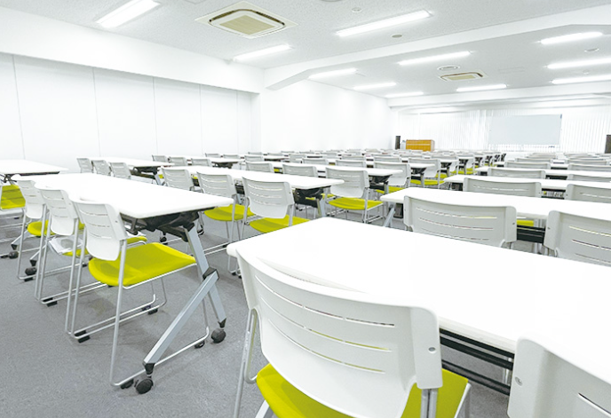 ビジョンセンター永田町駅前