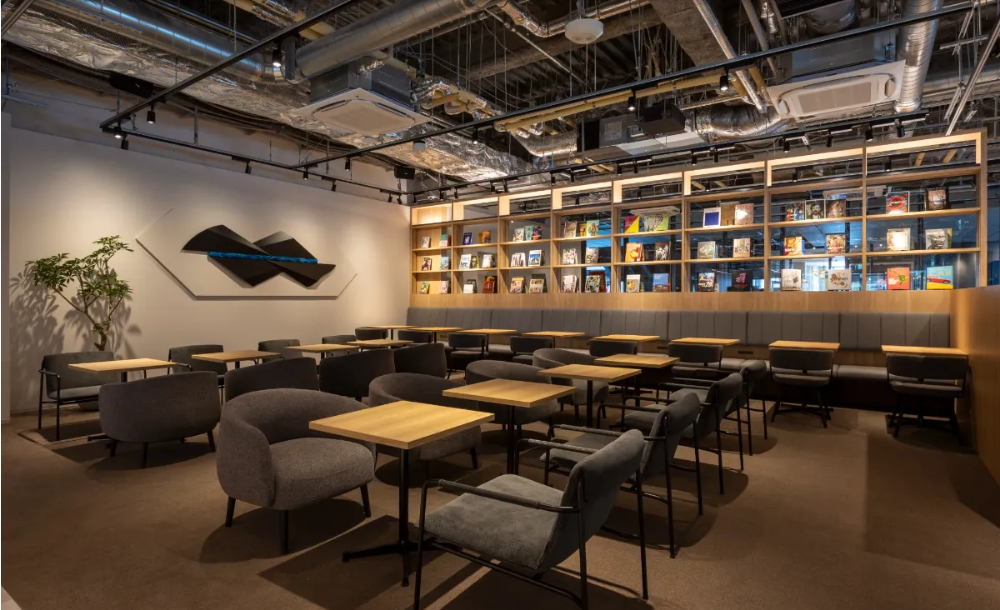 TSUTAYA BOOKSTORE 大井町トラックス